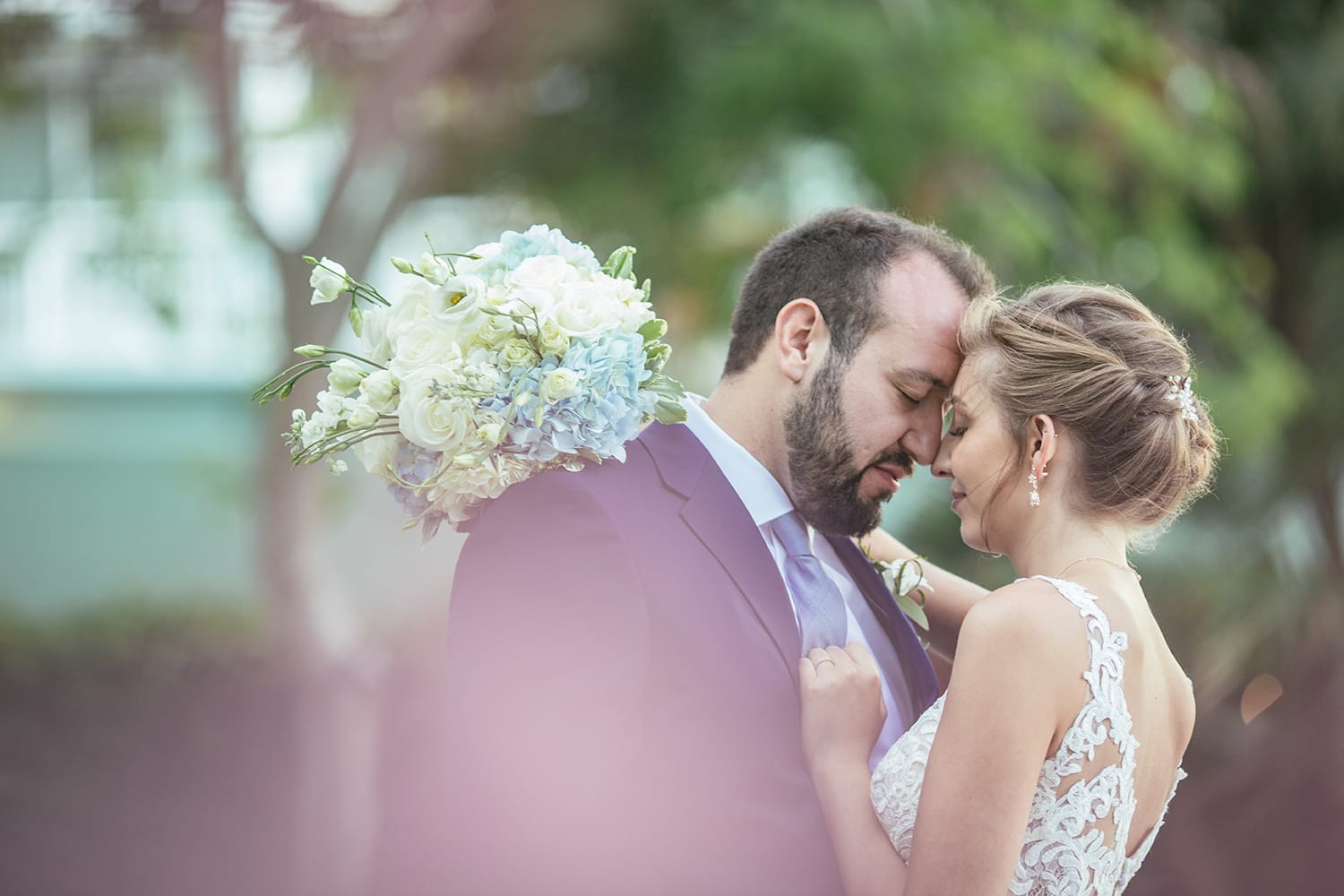 Take a look at our best advice for how to find your Key West wedding photographer. It will help you get the exact images you want.